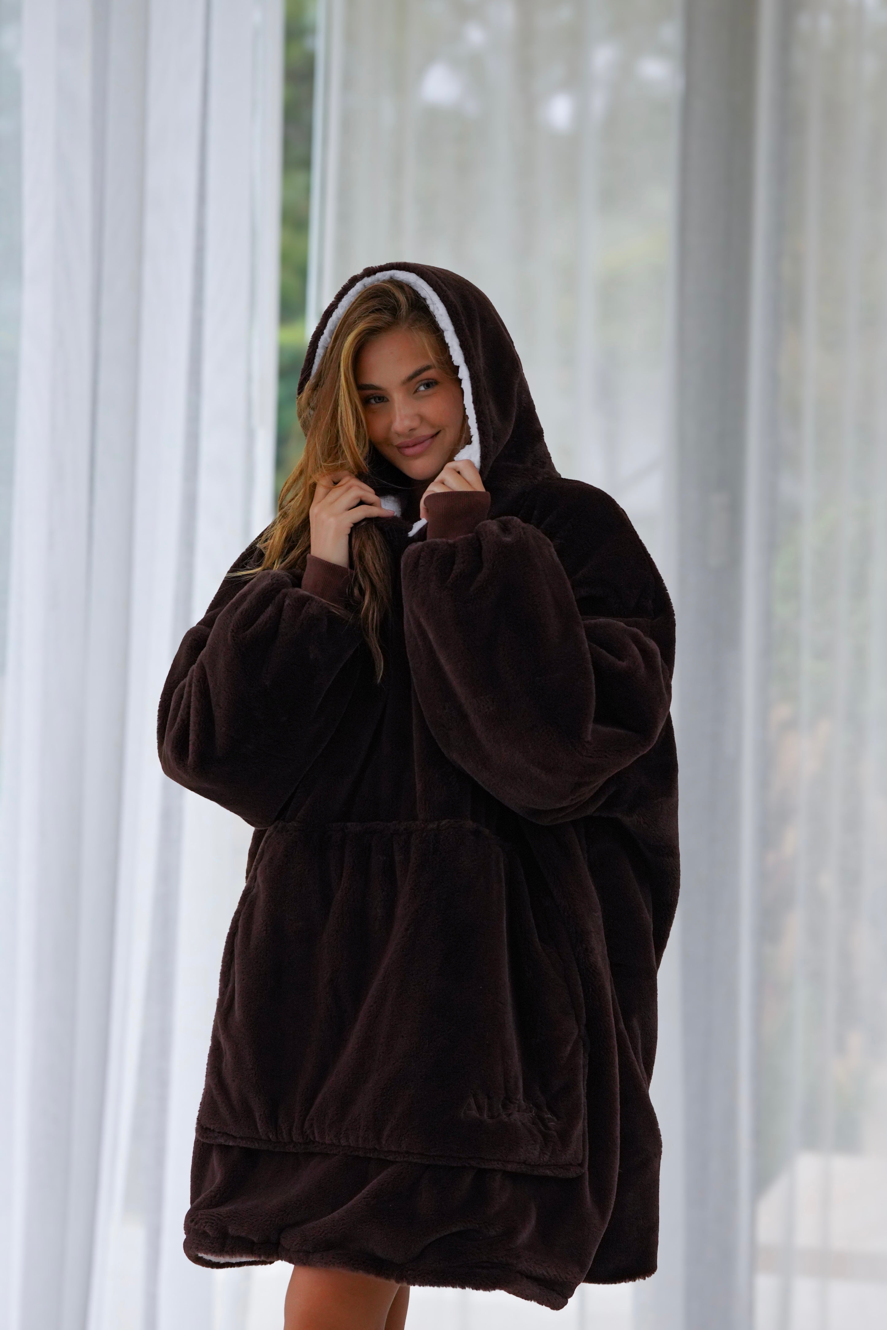 Blanket Hoodie Coco