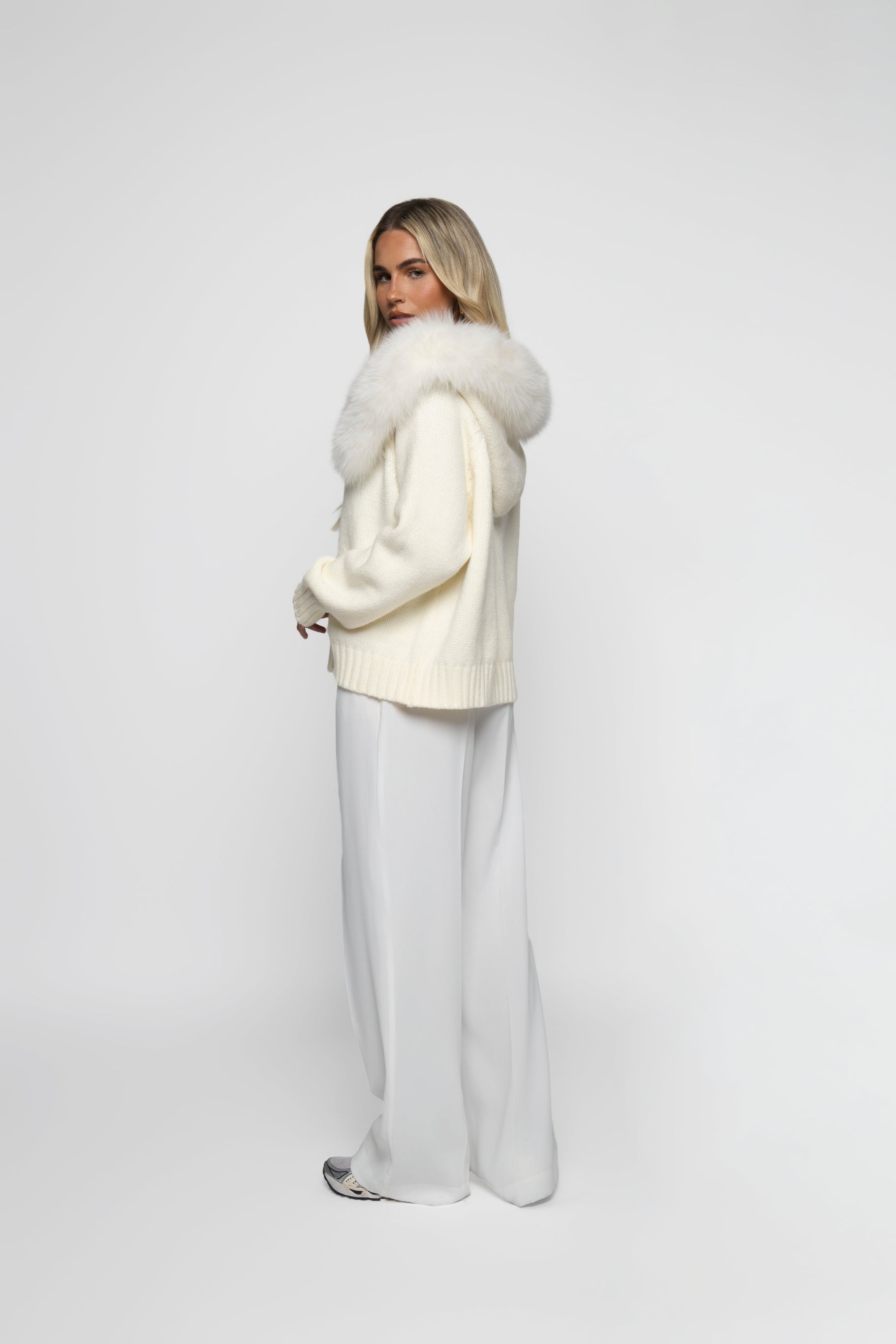 Velvet Cardigan - White